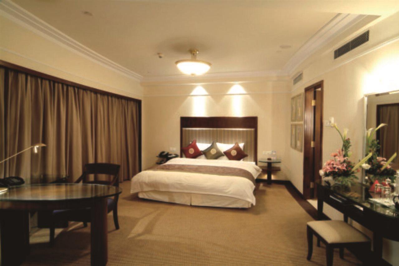 Howard Johnson Ginwa Plaza Hotel Xi'an  Exteriör bild