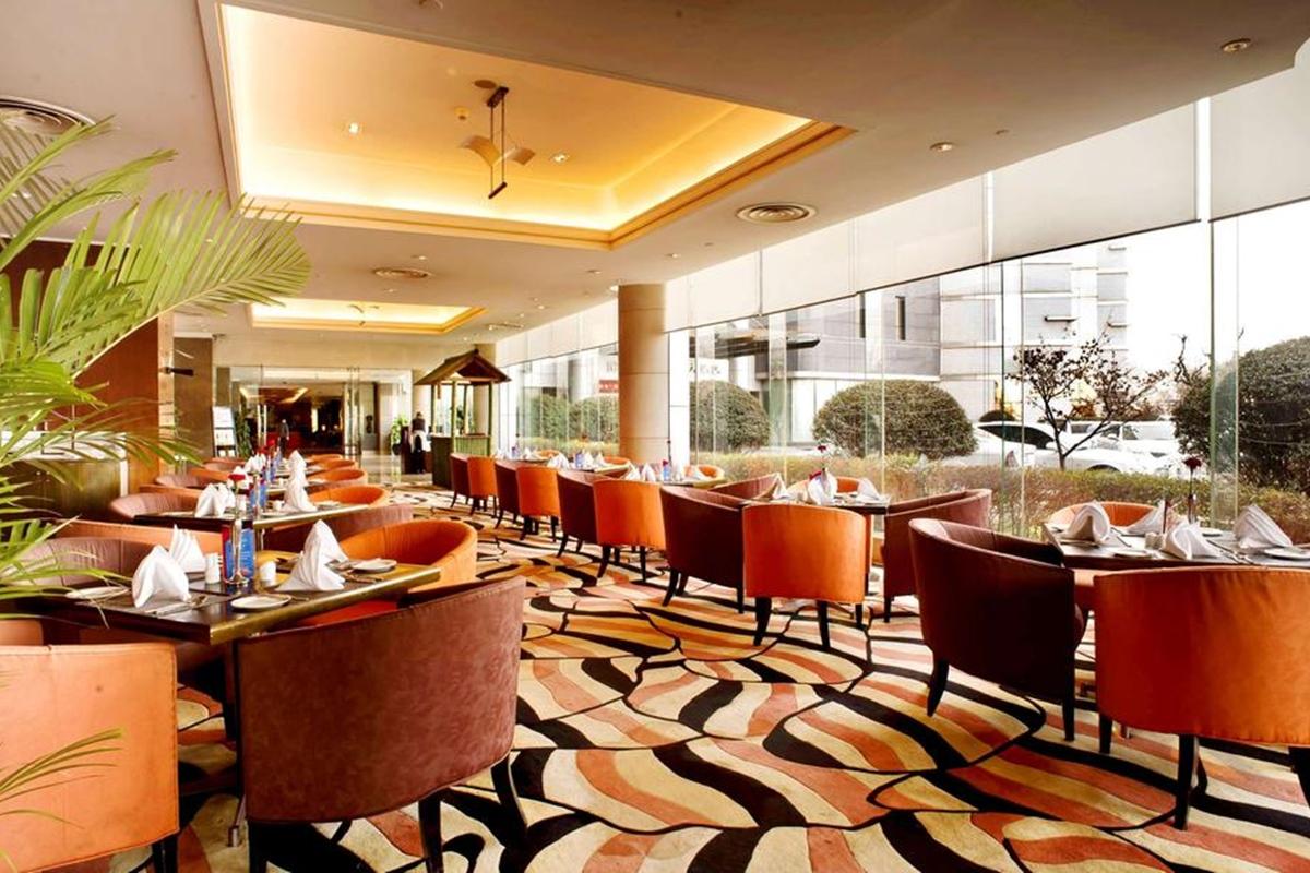 Howard Johnson Ginwa Plaza Hotel Xi'an  Exteriör bild